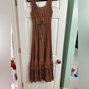 Oak brown lace tassel tie dress, Santa Maria look alike